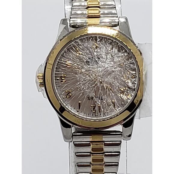 Women\'s Timex, Shattered face. Two toned band. T2M828, CR 1216 Cell